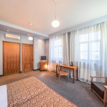 Rija Viesnīca 4*