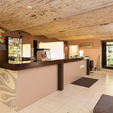 Otel Rija Centre 3*