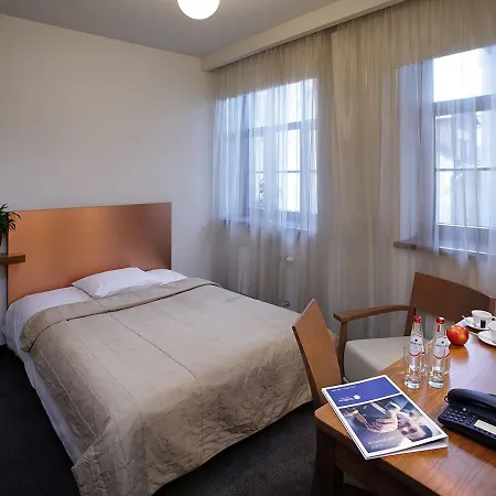 Rija Viesnīca Riga